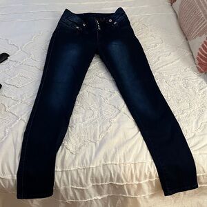 Chic Navy Women's Skinny Jeans